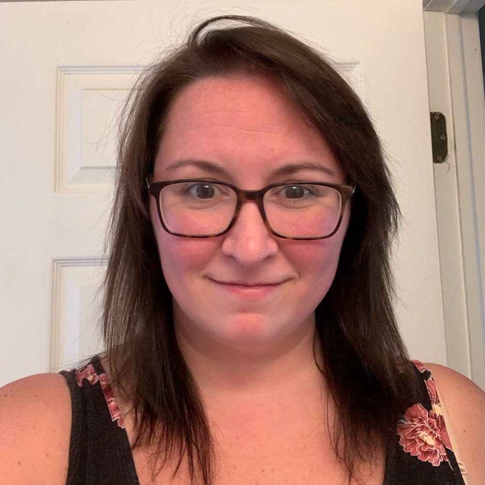 Meet your Posher, Angela